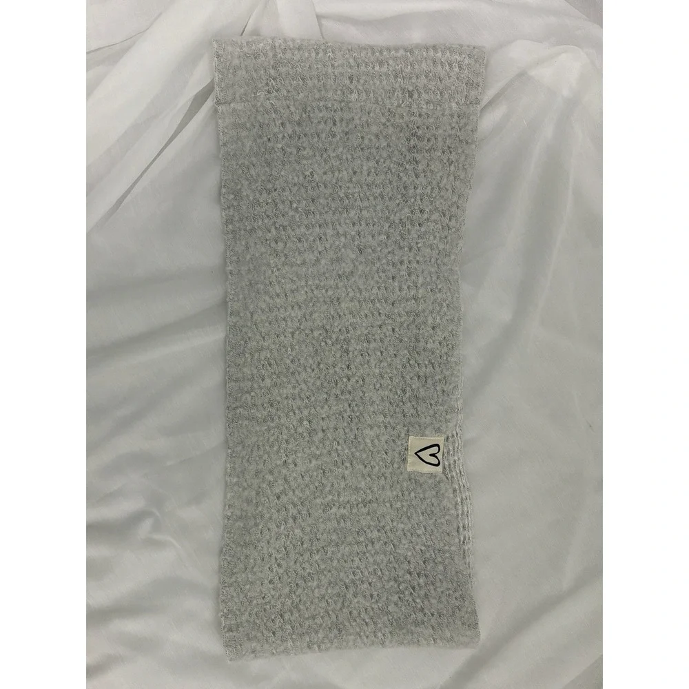 Rae Dunn Hat Soft‎ Gray Infinity Scarf LOVE Patch Heart